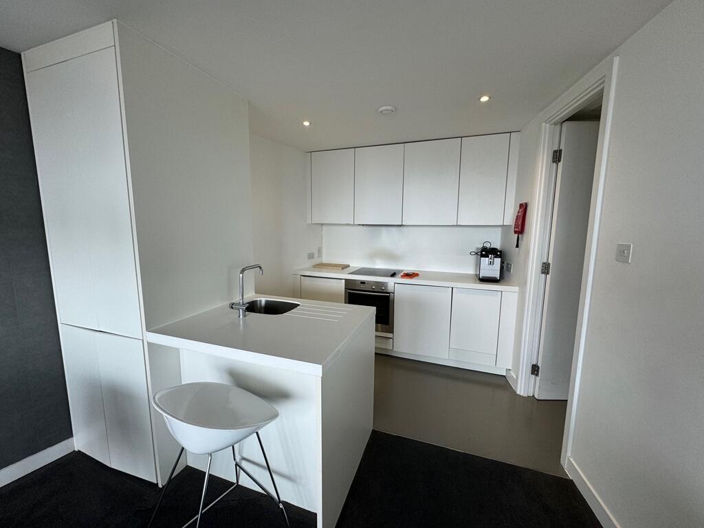 Additional image 3 of **Available Now**19TH FLOOR ROTUNDA 2 BED 2BATH