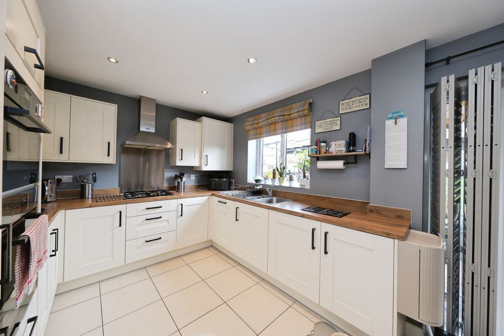Additional image 13 of 4 bed detached house for saleBaitway Drive, Ripley DE5