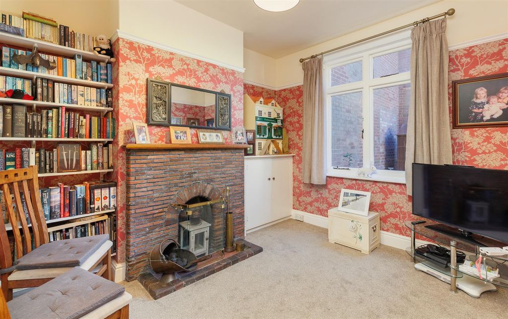 Additional image 12 of 6 bed detached house for saleNewport, Isle Of Wight PO30