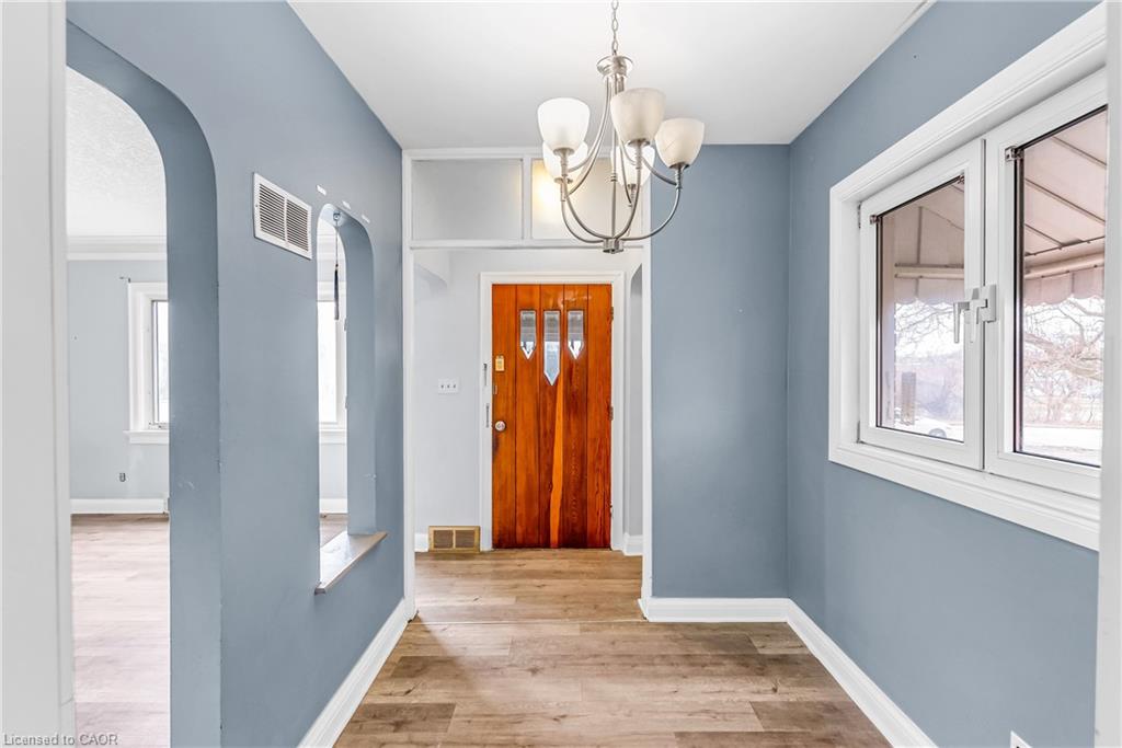 41 Floral Crescent, Kitchener, ON, N2G 3B3 photo 4