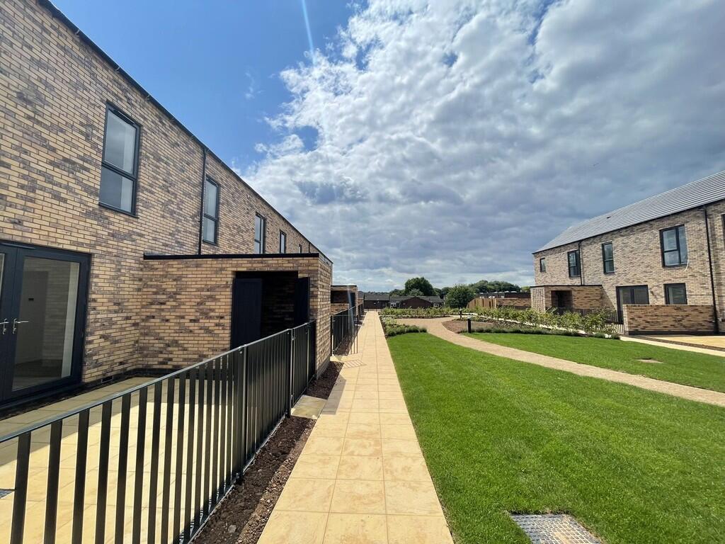 Parkes Avenue, Belgrave Village, B12