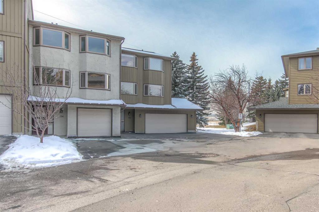 134 Glamis Terrace SW, Calgary, AB, T3E6V3