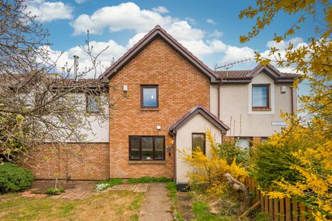 62 Moredunvale Road, Edinburgh EH17