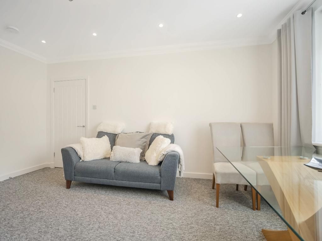 Additional image 5 of 2 bed flat for saleGeorge Street, Baillieston G69