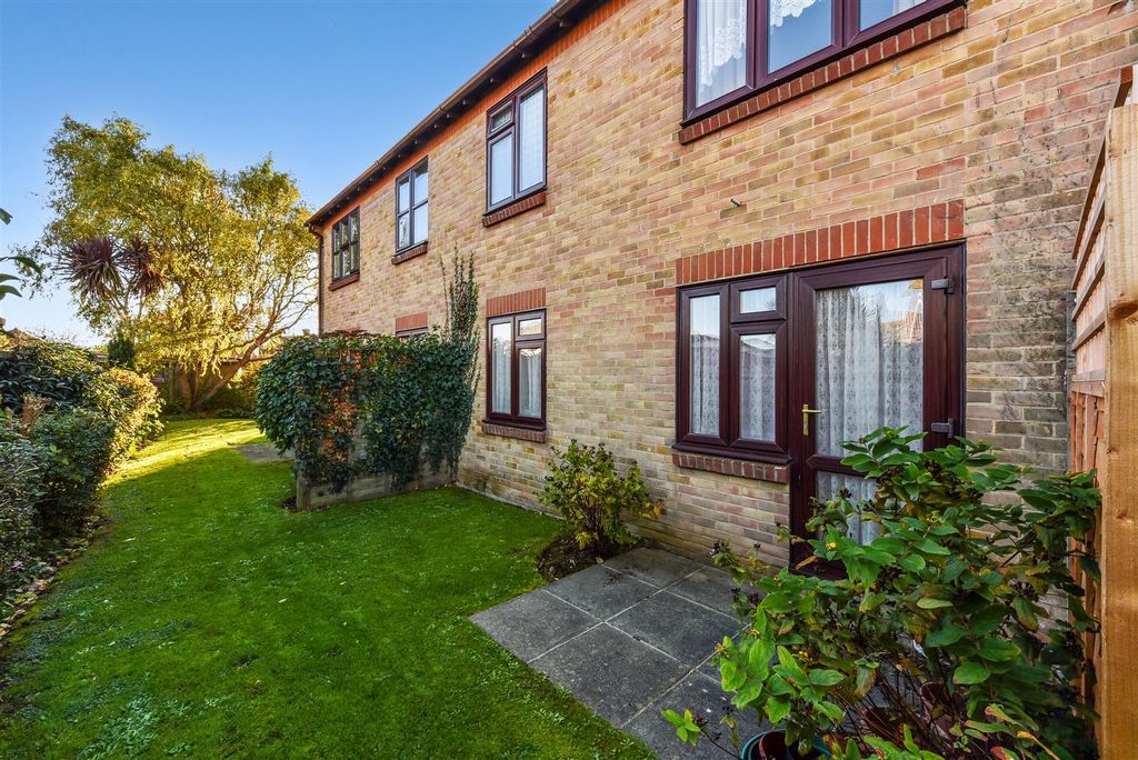 Additional image 2 of 2 bed flat for saleWindmill Court, East Wittering, Chichester PO20