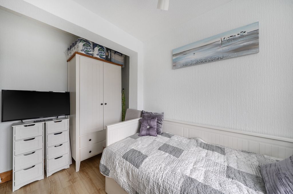 Additional image 23 of 4 bed semi-detached house for saleBinfield Road, Bracknell, Berkshire RG42