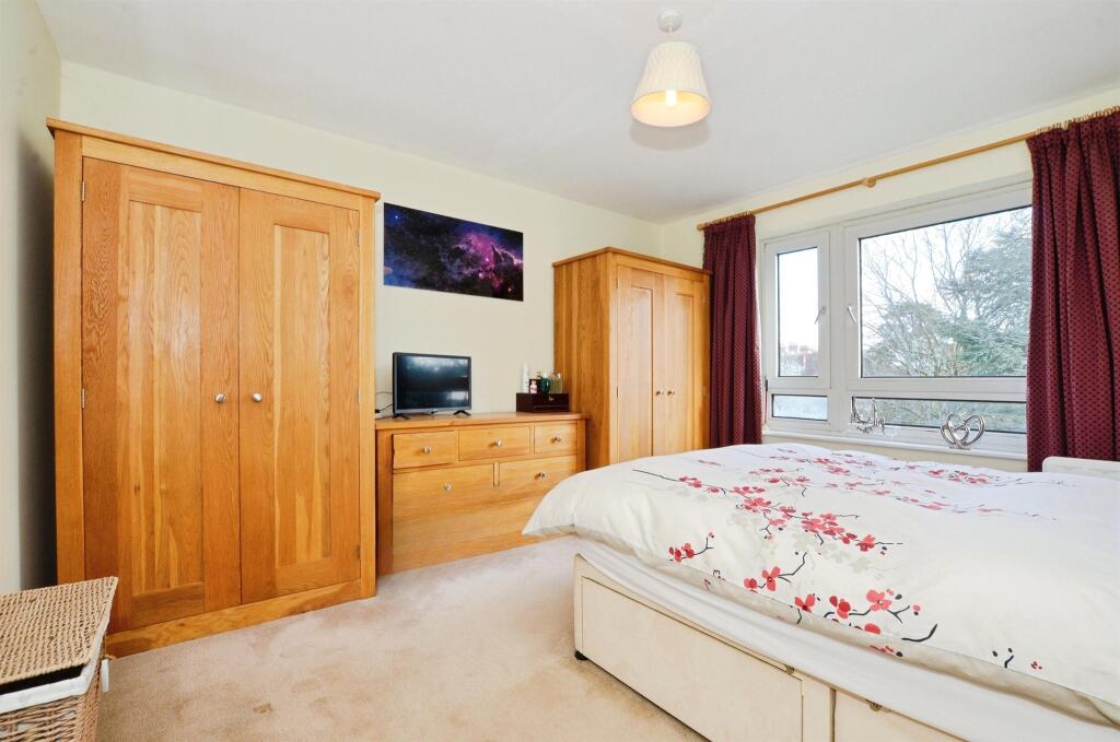 Additional image 11 of Milton Road, Harpenden