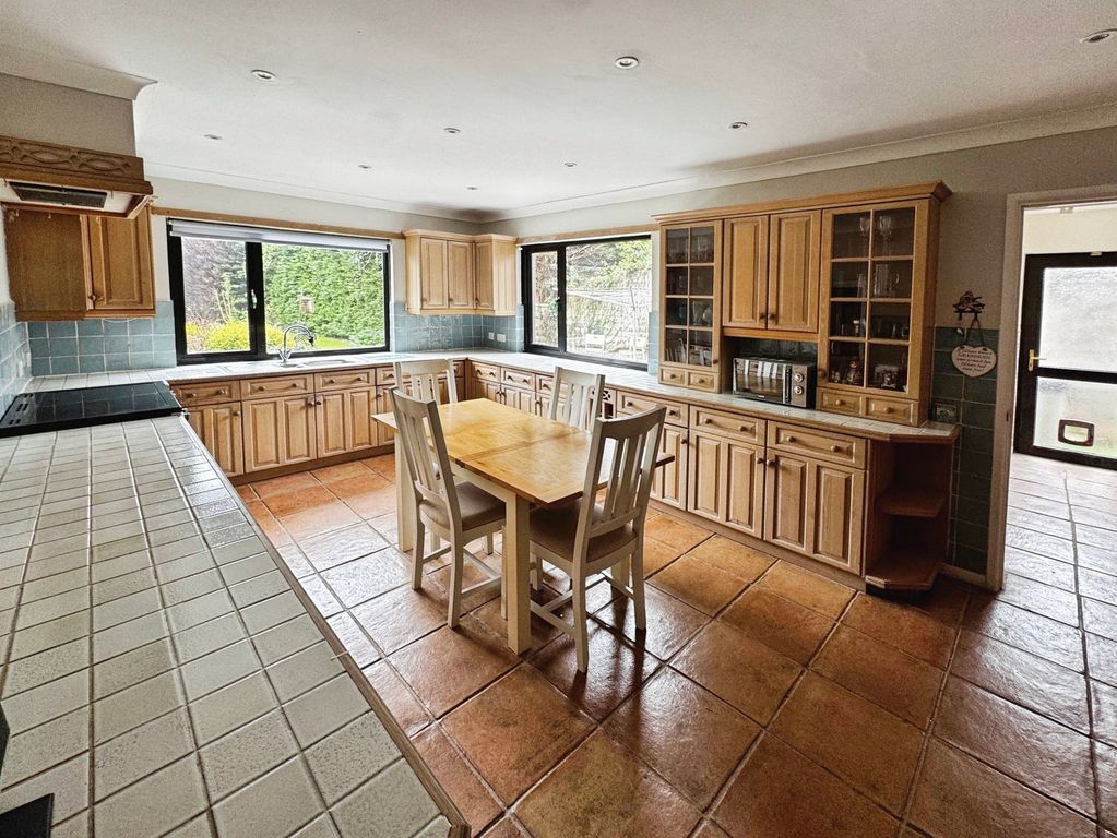 Additional image 9 of 5 bed detached house for saleSouth Road, Porthcawl CF36