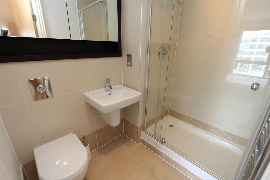 Additional image 4 of 1 bed flat for saleMackenzie House, Leeds Dock LS10