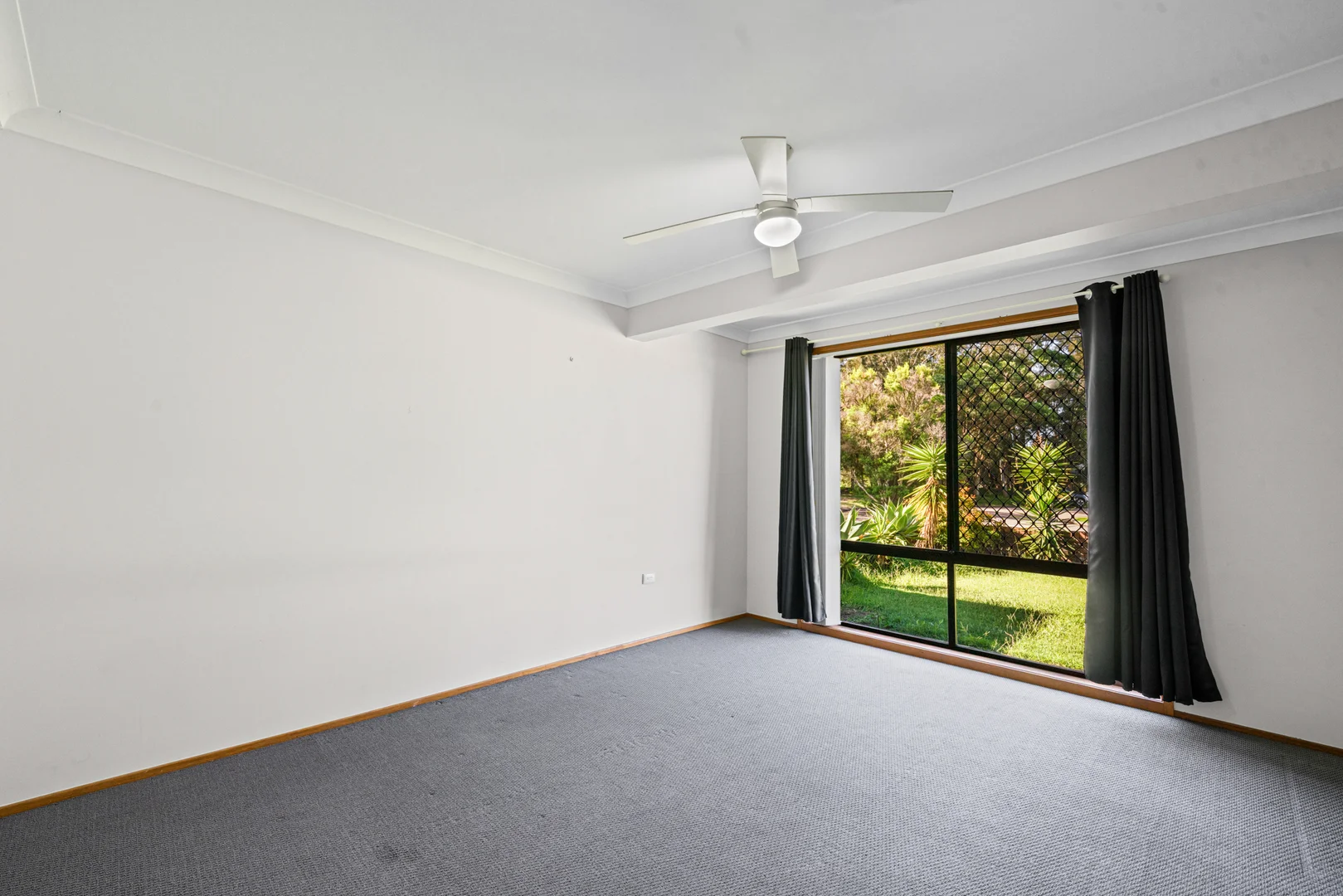 Additional image 9 of 52 Clare Crescent, Berkeley Vale NSW 2261