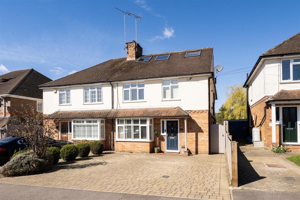 Pipers Avenue, Harpenden