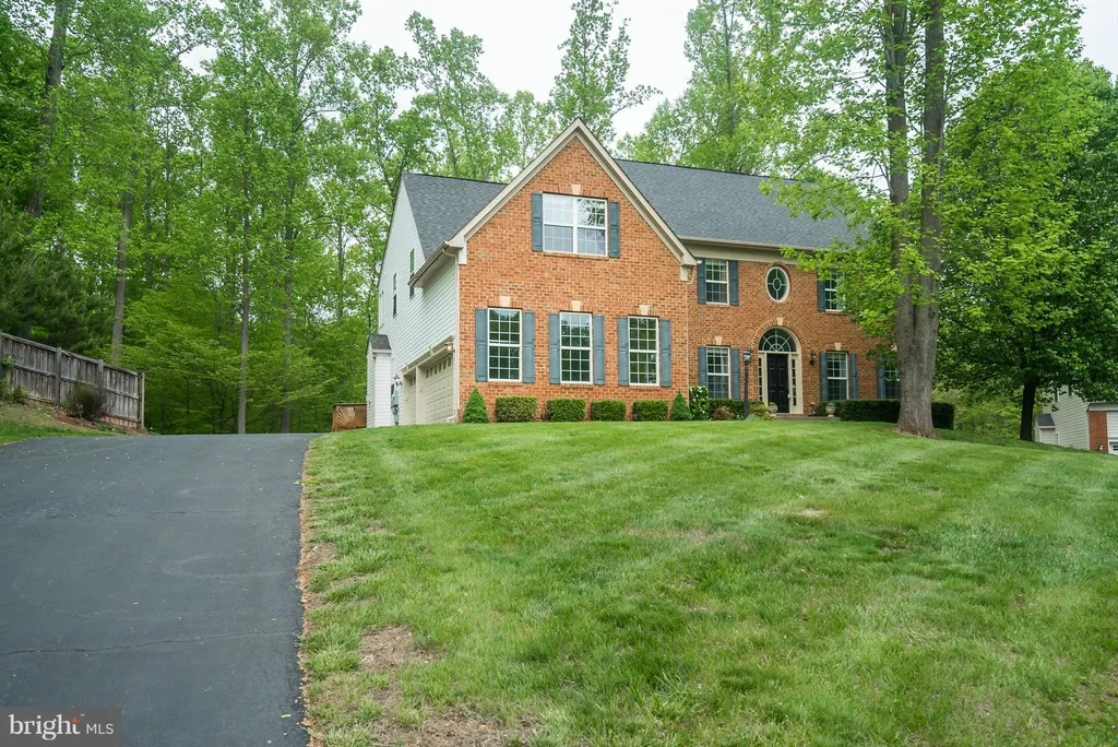 15009 Rumson Place, Manassas, VA 20111