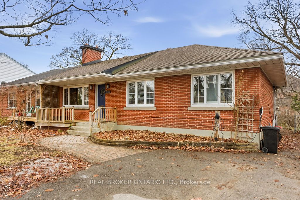 Additional image 2 of 2086 Blossom Drive, Ottawa, ON, K1H 6G8