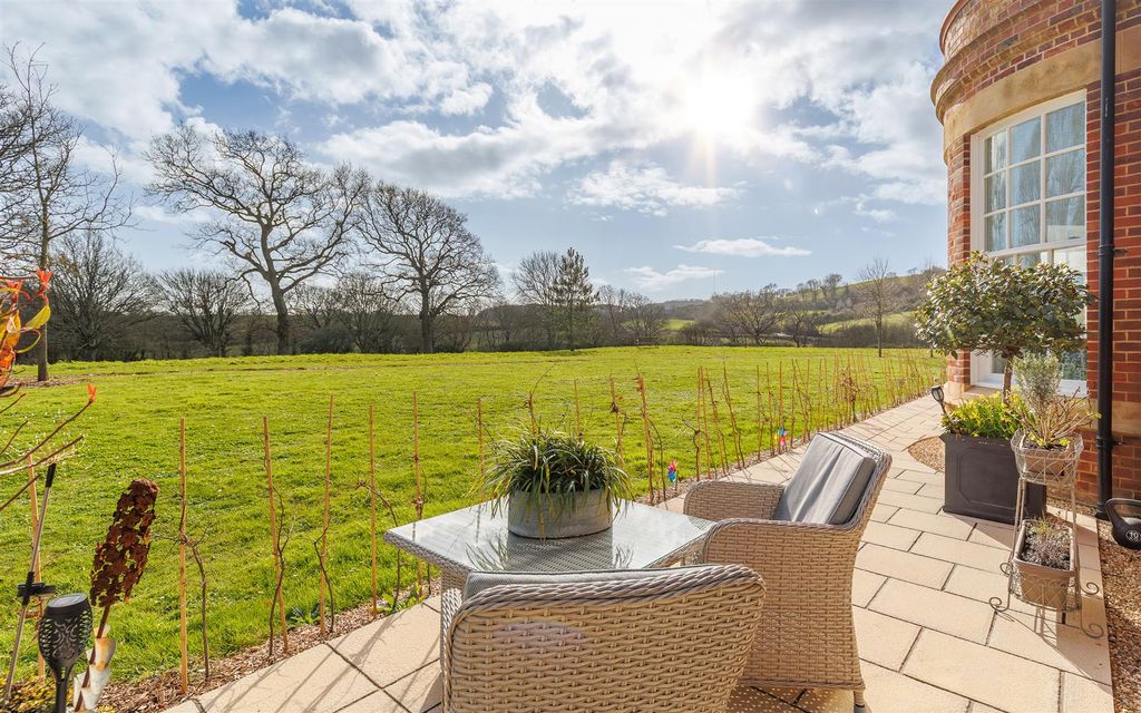 Additional image 24 of 2 bed flat for saleGatcombe, Nr Newport, Isle Of Wight PO30