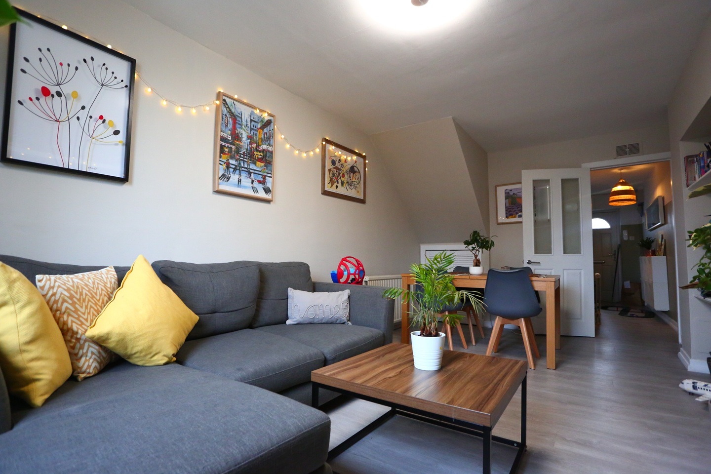 2 Bed Maisonette, Causewayside, EH9, N1 7GU photo 3