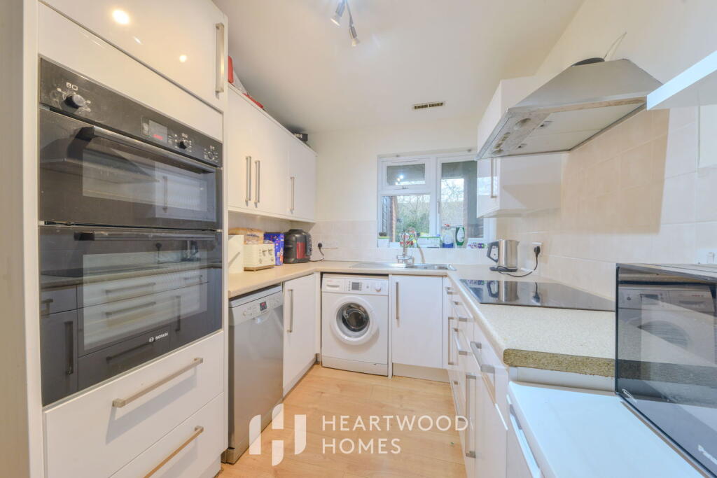 Additional image 8 of Beverley Gardens, St Albans AL4 9BJ