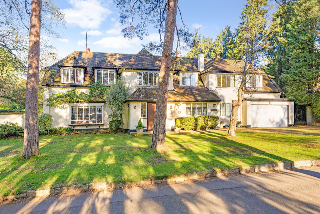 West Common Way, Harpenden, AL5