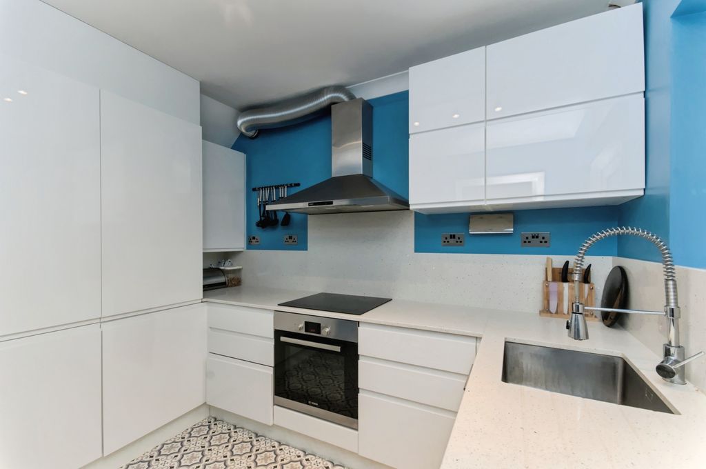 Additional image 16 of 3 bed end terrace house for saleChurchill Close, Eastbourne BN20