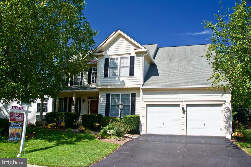 9234 Bowers Brook Place, Bristow, VA 20136