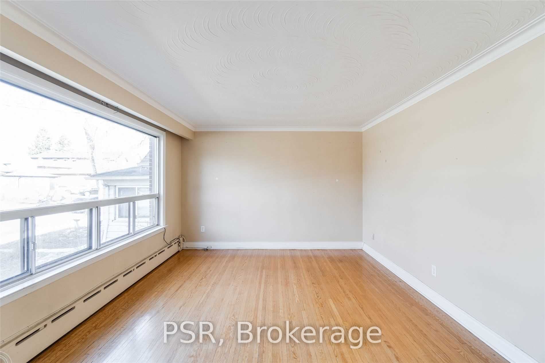 Additional image 3 of Main-35 Twenty Fourth Street, Toronto, ON, M8V 3N3