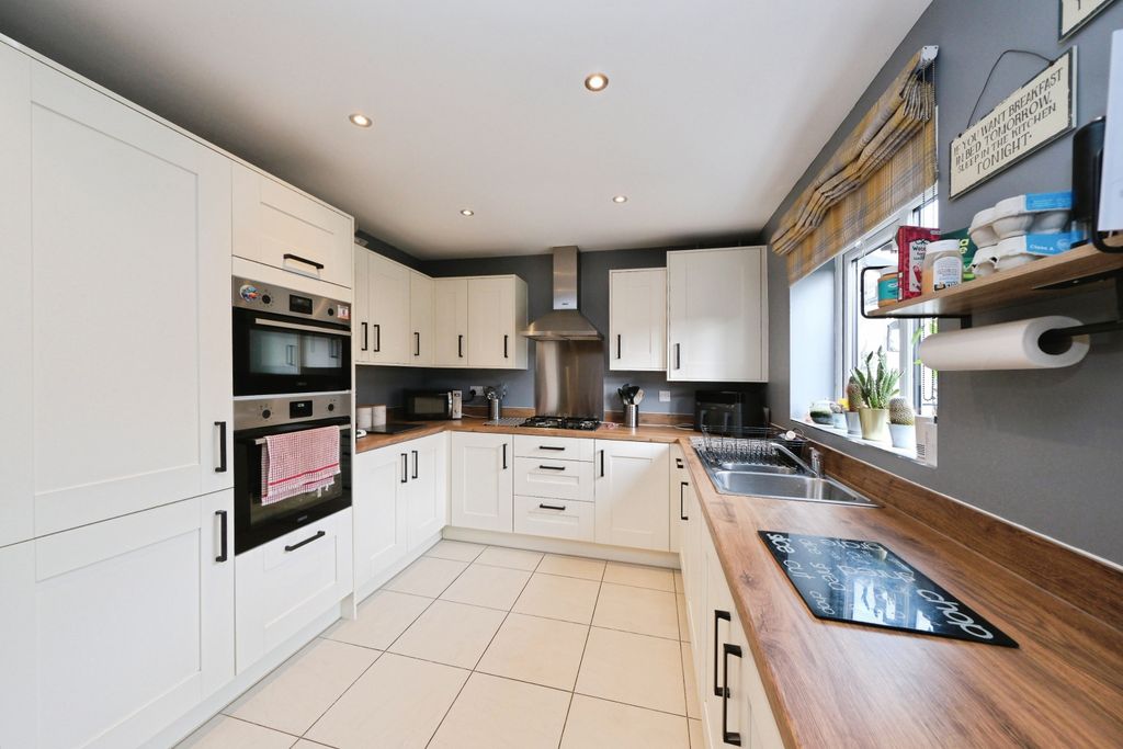 Additional image 12 of 4 bed detached house for saleBaitway Drive, Ripley DE5
