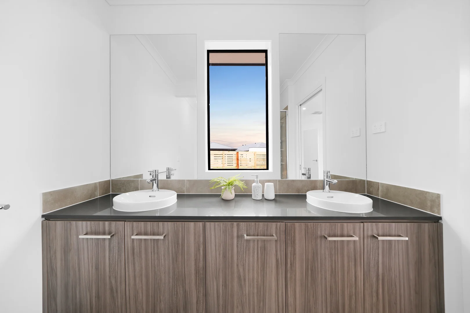 Additional image 25 of 33 Basilico Street, Wyndham Vale VIC 3024