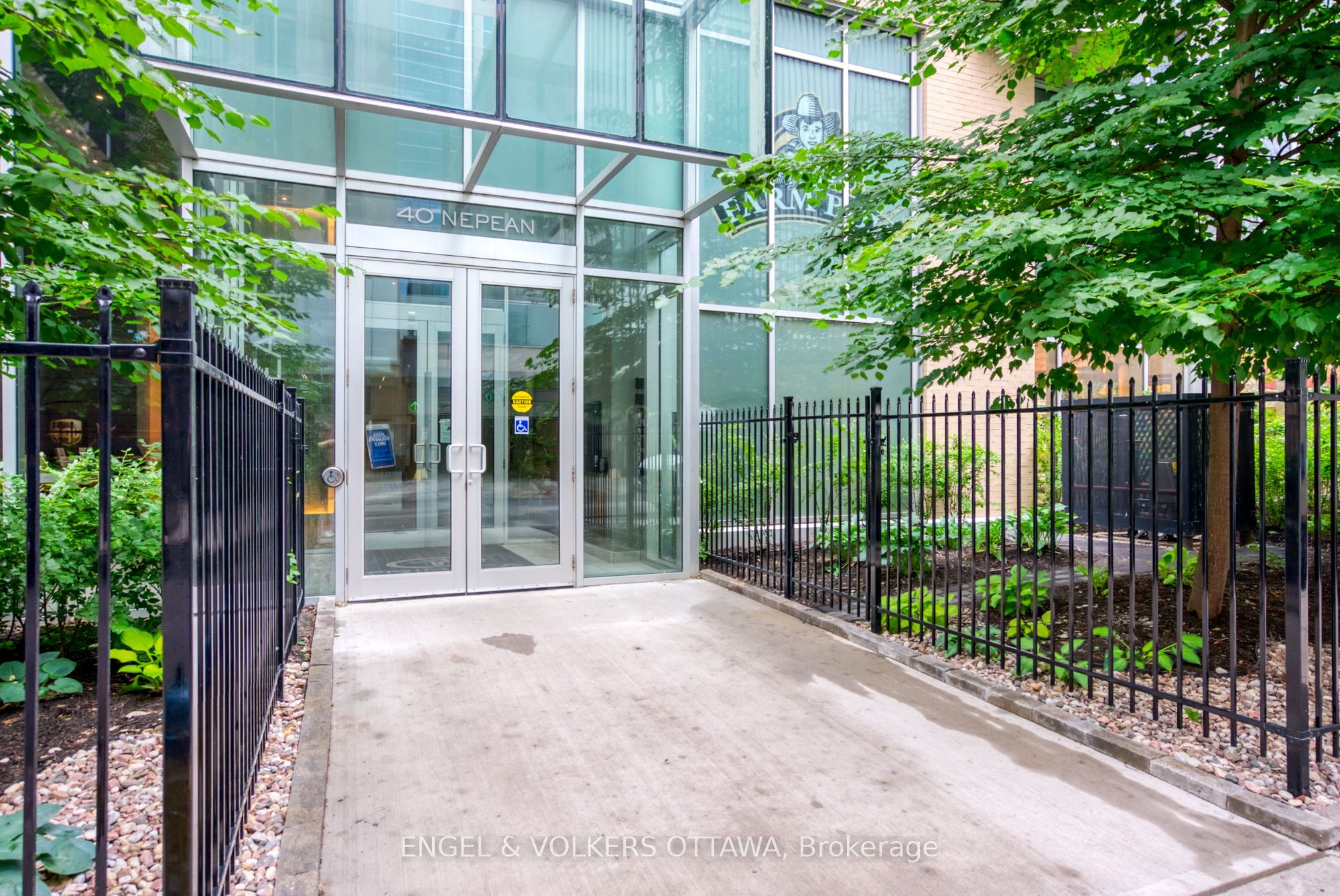 Additional image 2 of 905-40 Nepean Street, Ottawa, ON, K2P 0X5