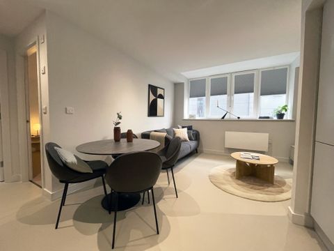 Roco, 19 James Street L2