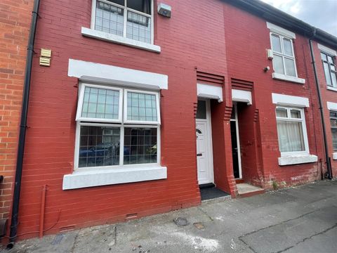 Parkfield Avenue, Manchester M14