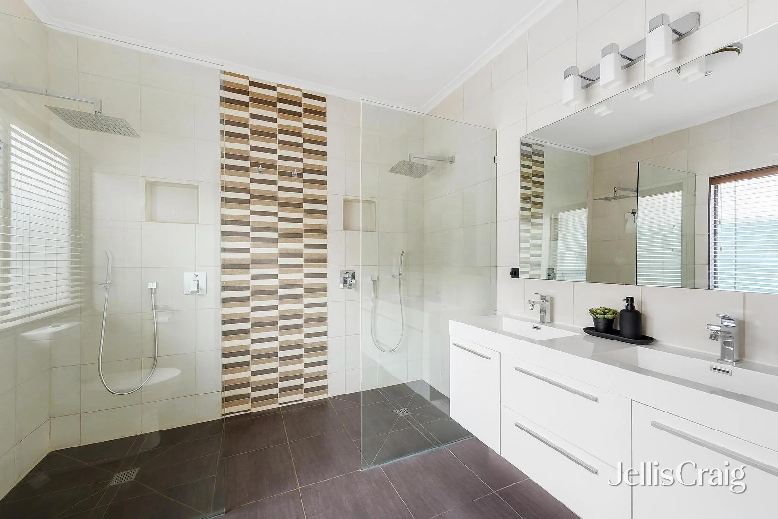 Additional image 9 of 976 North Road, Bentleigh East VIC 3165