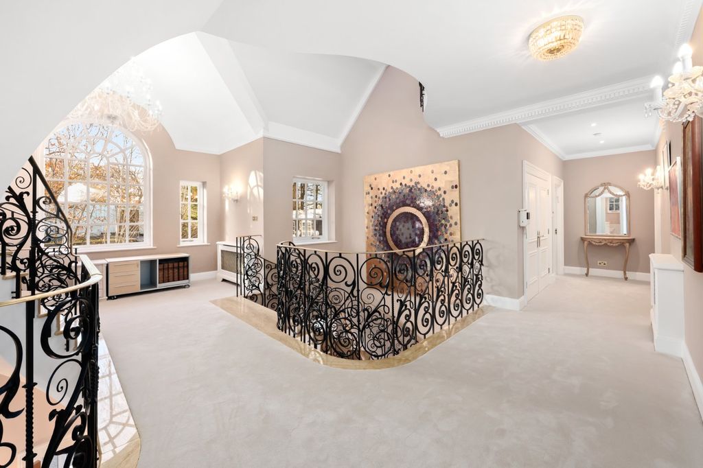 Additional image 21 of 8 bed detached house for saleByron Drive, London N2