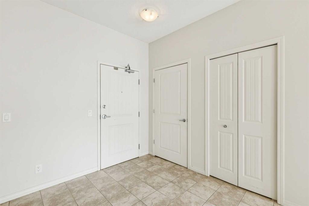Additional image 3 of 1232-1540 Sherwood Boulevard NW, Calgary, AB, T3R 0K5
