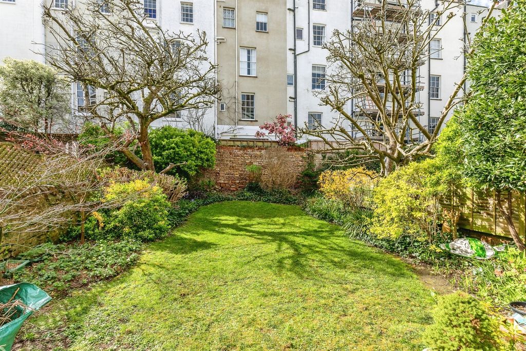 Additional image 2 of 5 bed semi-detached house for saleClifton Park Road, Bristol BS8
