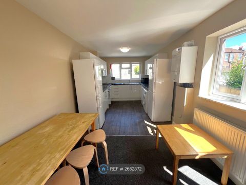 Manor Road, Bristol BS7