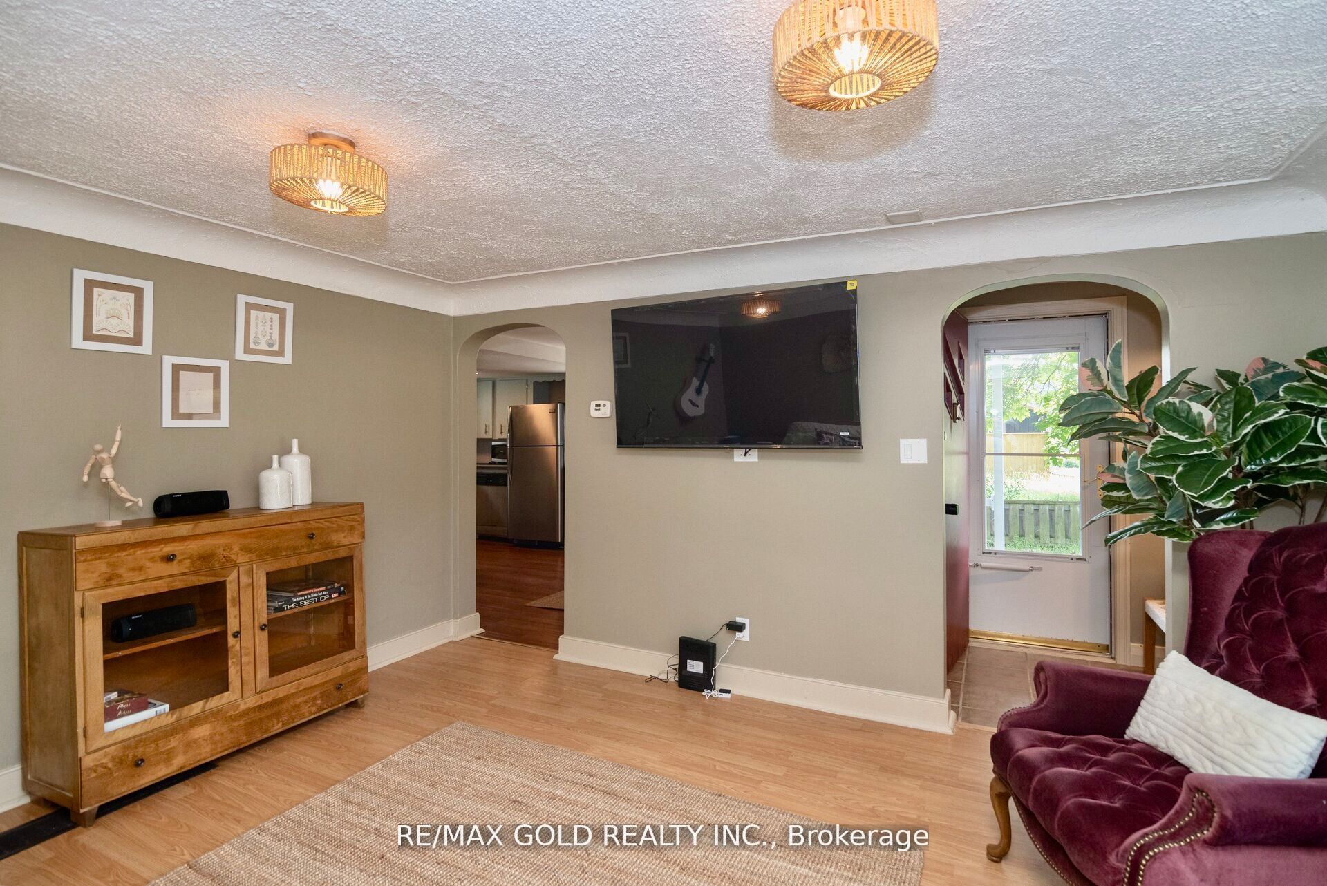5853 Mcleod Road, Niagara Falls, ON, L2G 3E5 photo 5