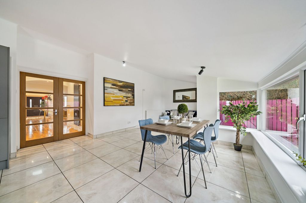 Additional image 20 of 3 bed detached bungalow for saleAyr Road, Newton Mearns G77