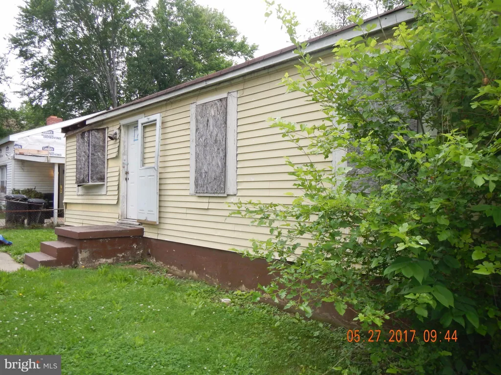 2005 Virginia Avenue, Landover, MD 20785