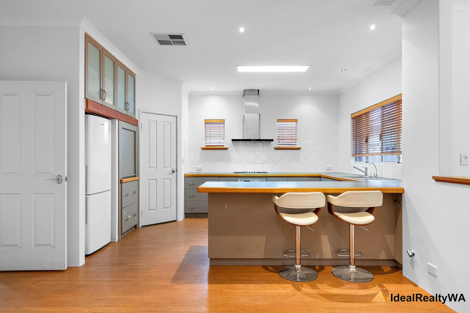 Additional image 8 of 4 Satinwood Court, Thornlie WA 6108