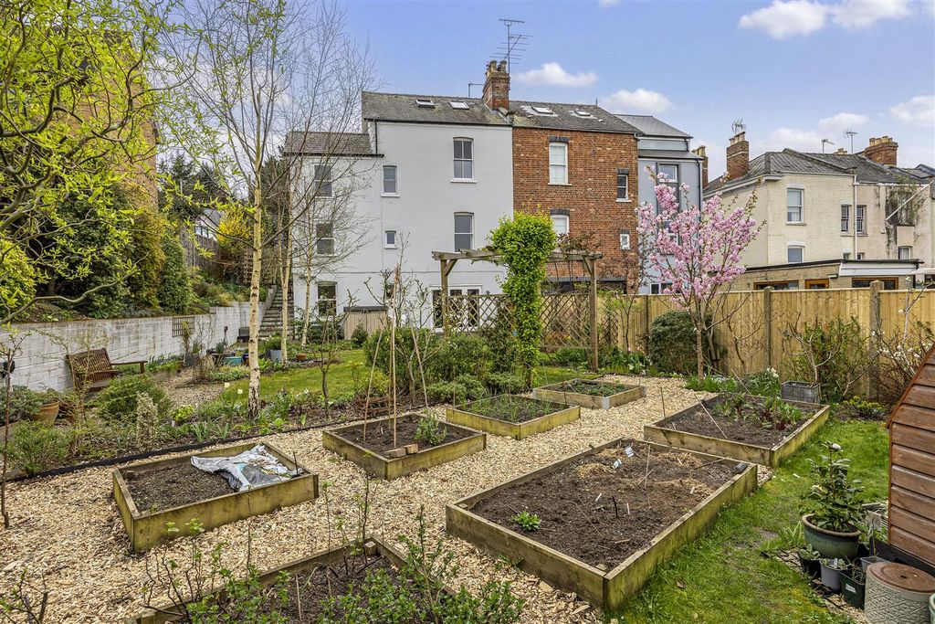 Additional image 2 of 4 bed semi-detached house for saleHarp Hill, Cheltenham GL52