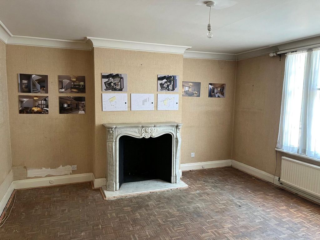 Additional image 10 of 2 bed detached house for saleCrescent Place, London SW3