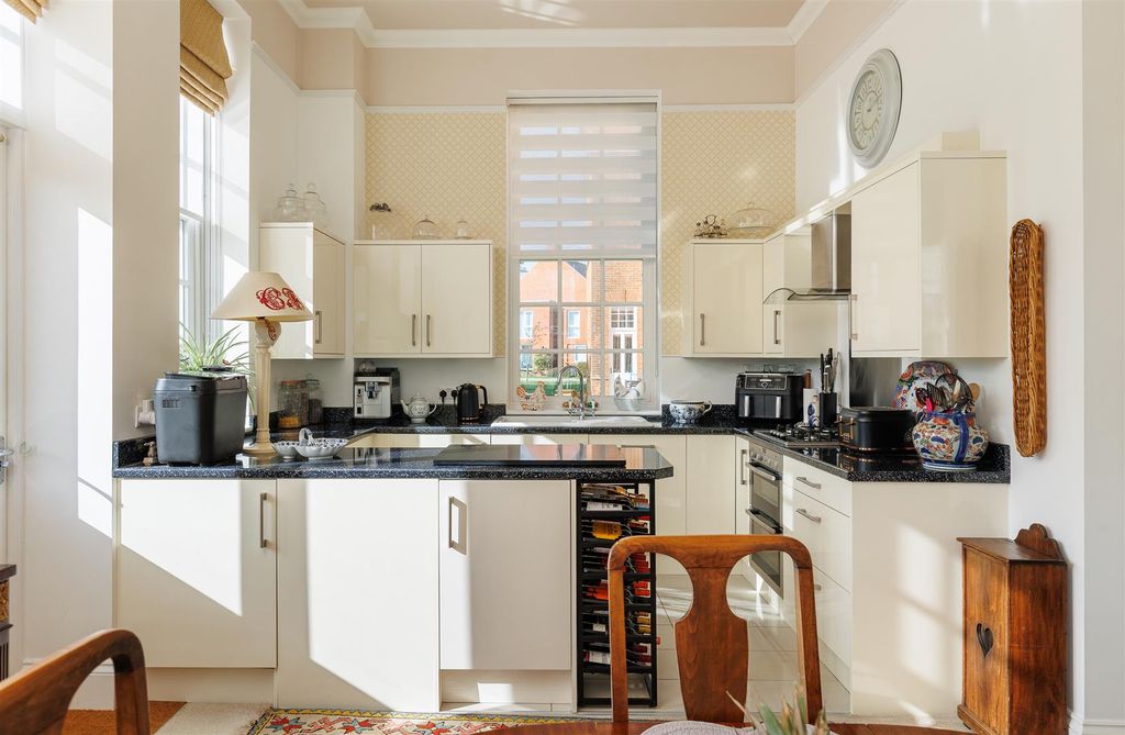 Additional image 8 of 2 bed flat for saleGatcombe, Nr Newport, Isle Of Wight PO30