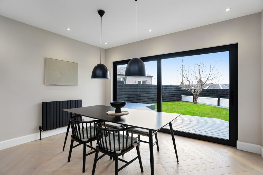 Additional image 7 of 3 bed bungalow for sale11 Marionville Park, Edinburgh EH7