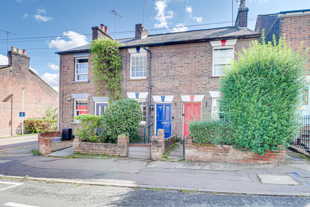 Cravells Road, Harpenden, AL5