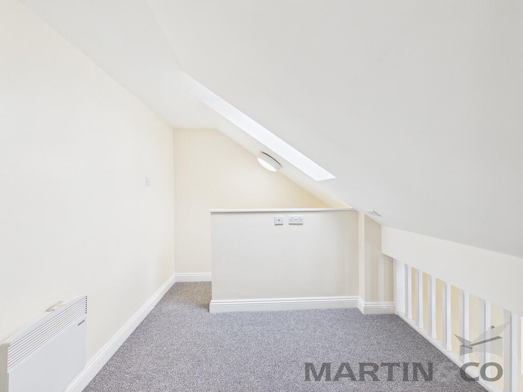 Acorn Lodge, Lye Lane photo 5