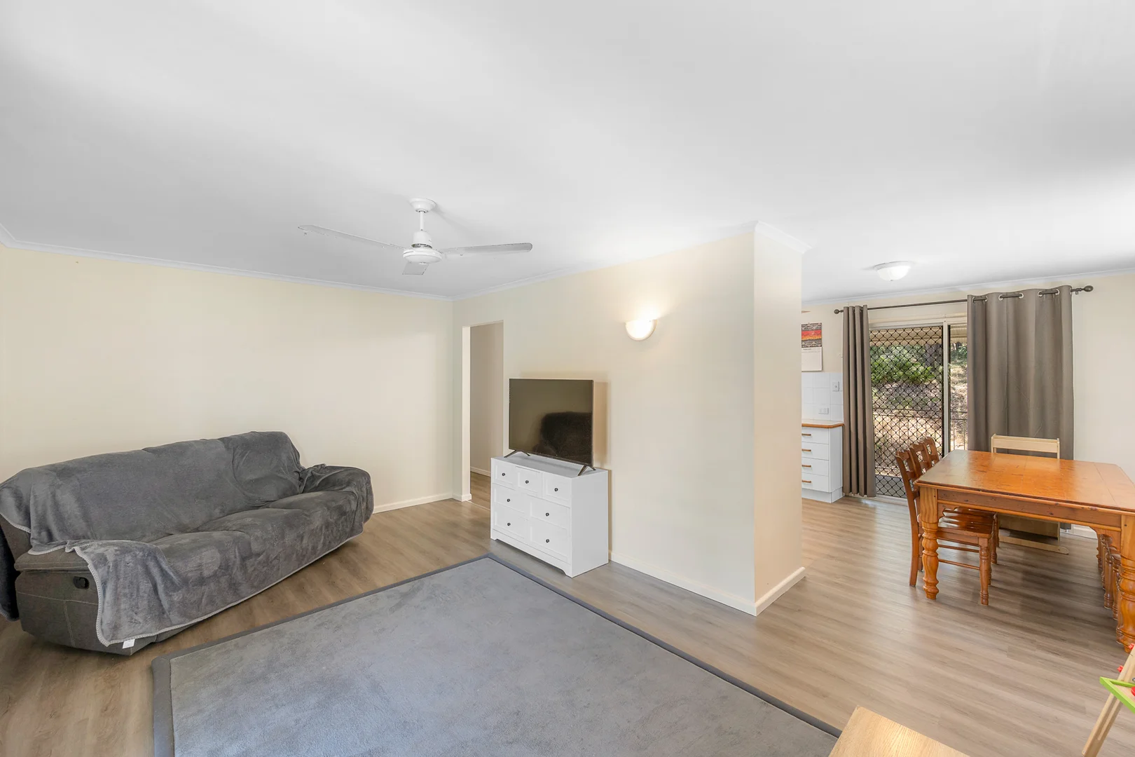 Additional image 4 of 28 Illawarra Drive, Kin Kora QLD 4680