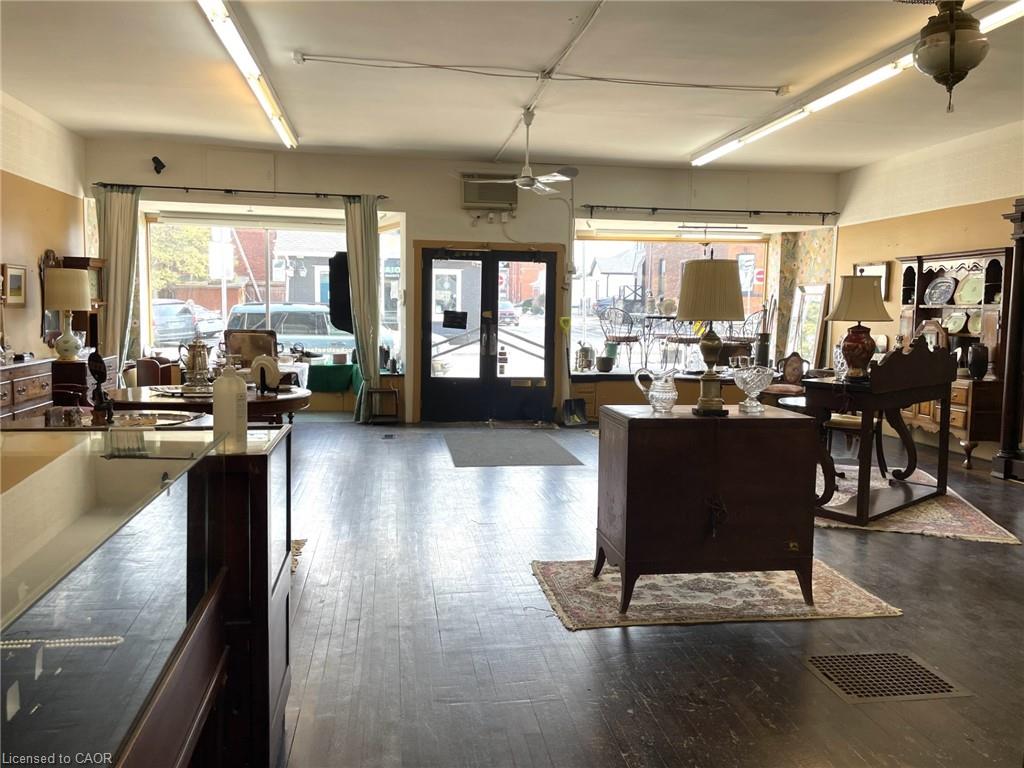 Additional image 4 of 200 Locke Street S, Hamilton, ON, L8P 4B4