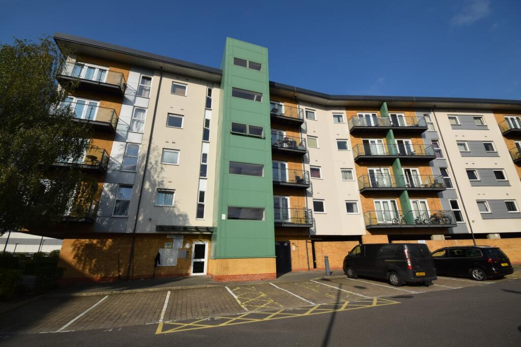 Parkhouse Court, Hatfield, AL10