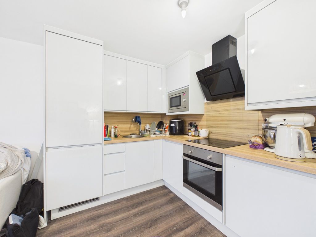 Additional image 4 of 1 bed flat for saleWellington Street, Hull HU1