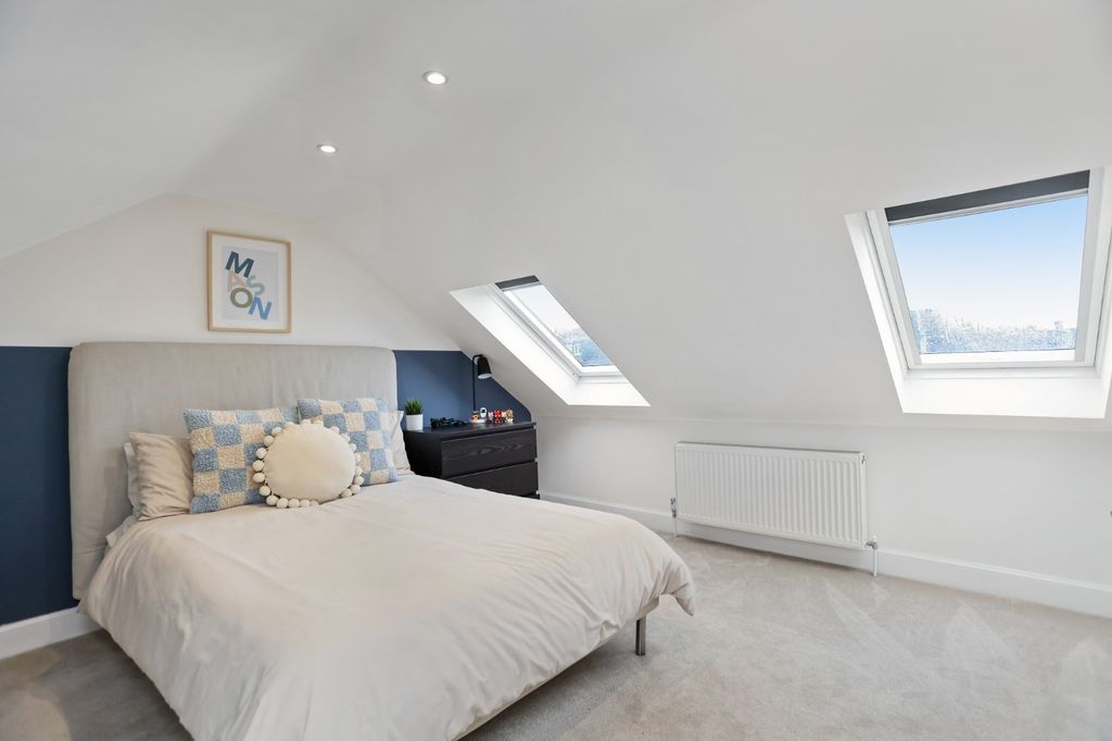 Additional image 4 of 3 bed bungalow for sale11 Marionville Park, Edinburgh EH7