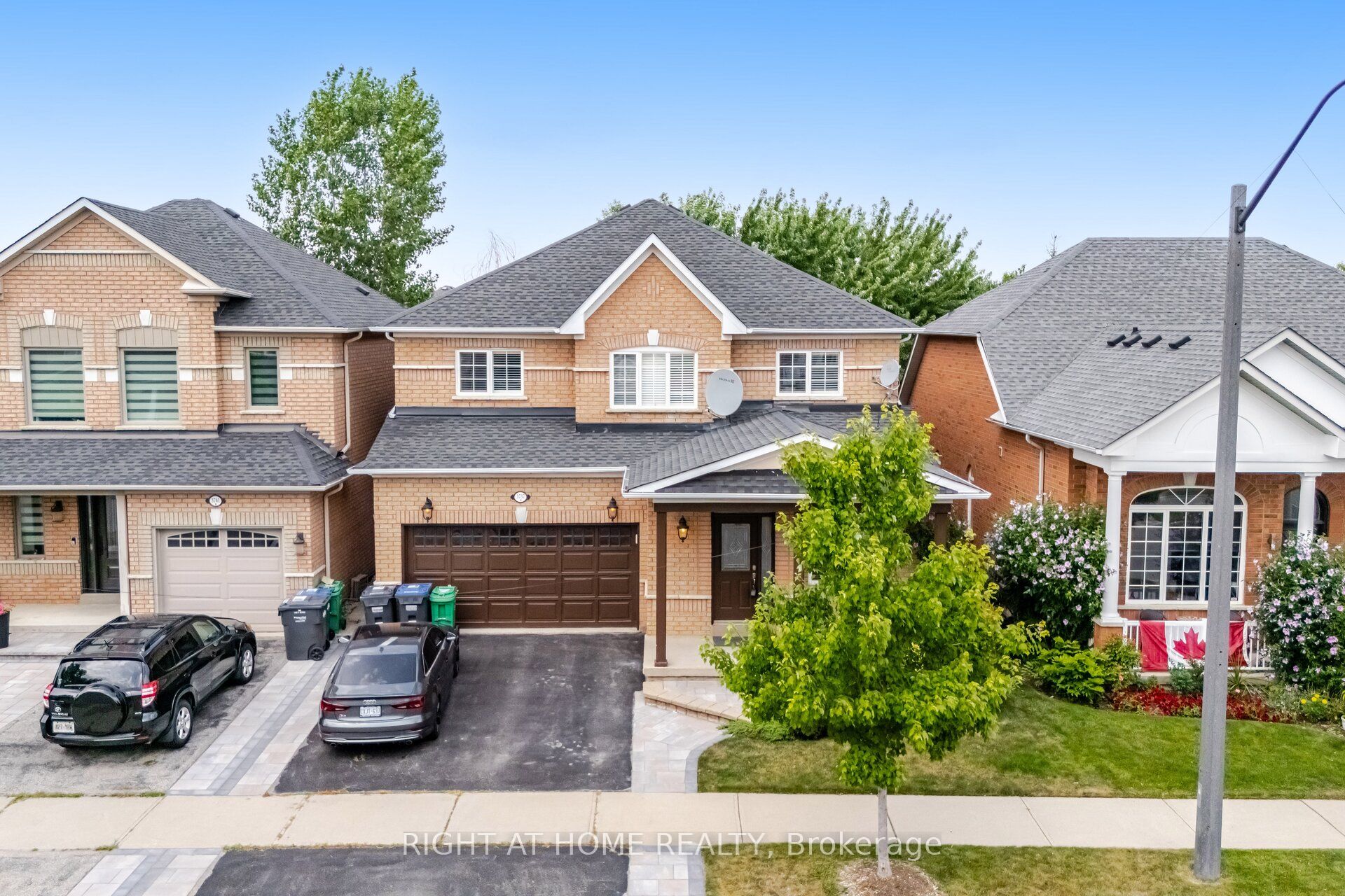 3737 Brinwood Gate S, Mississauga, ON, L5M 7G9